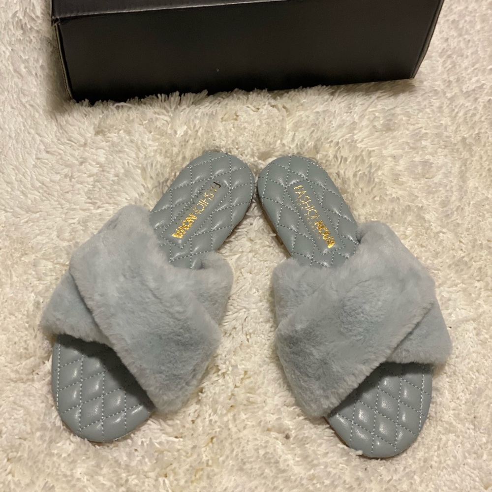 Fashion Nova sandals